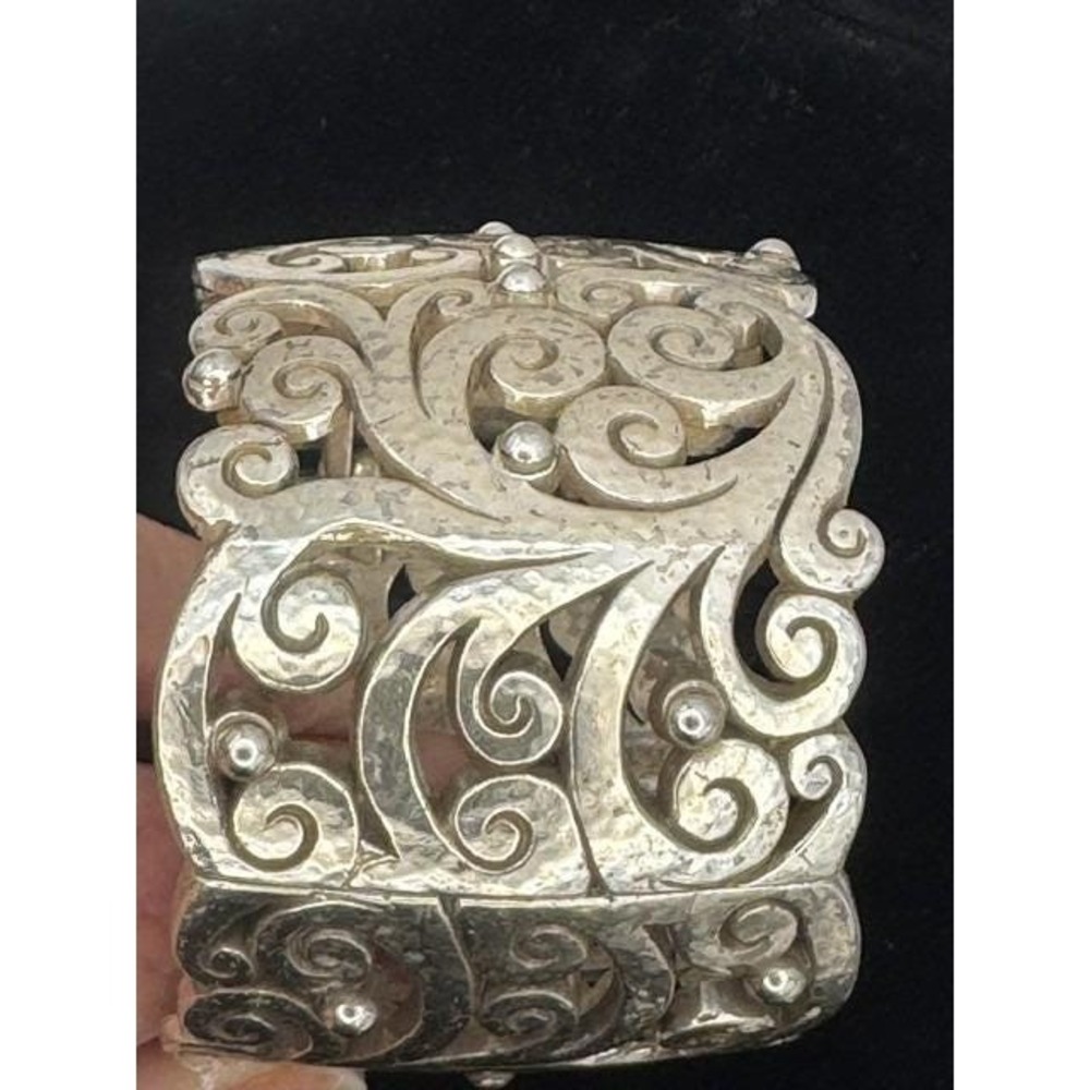 Brighton Retired Madrid Lace Silver Wide Chunky Hinged Bangle Bracelet.